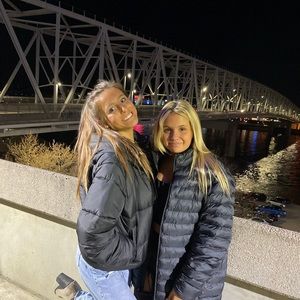 Meet your Posher, Elliot